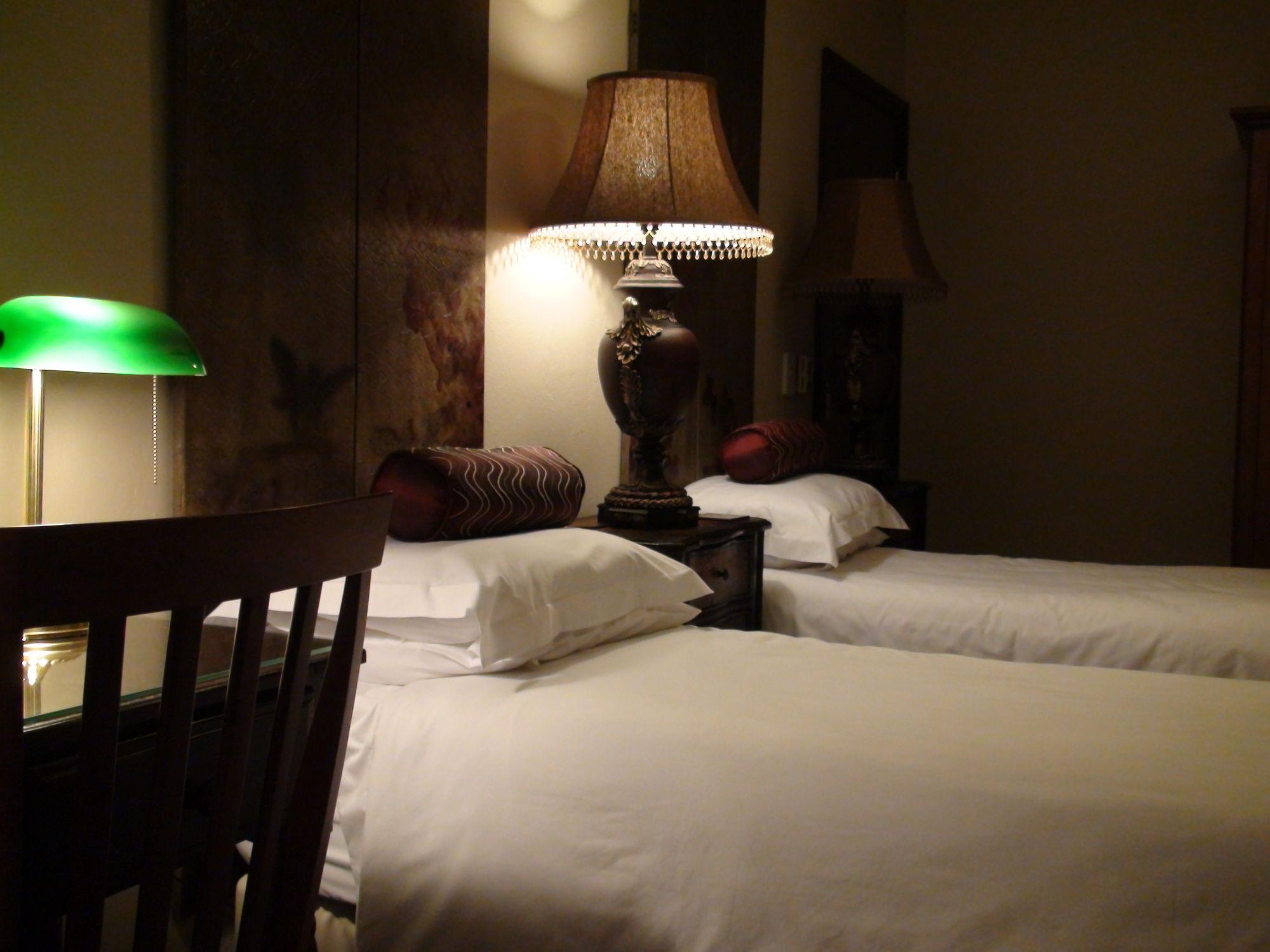 יוהנסבורג Villa Lugano Guesthouse מראה חיצוני תמונה