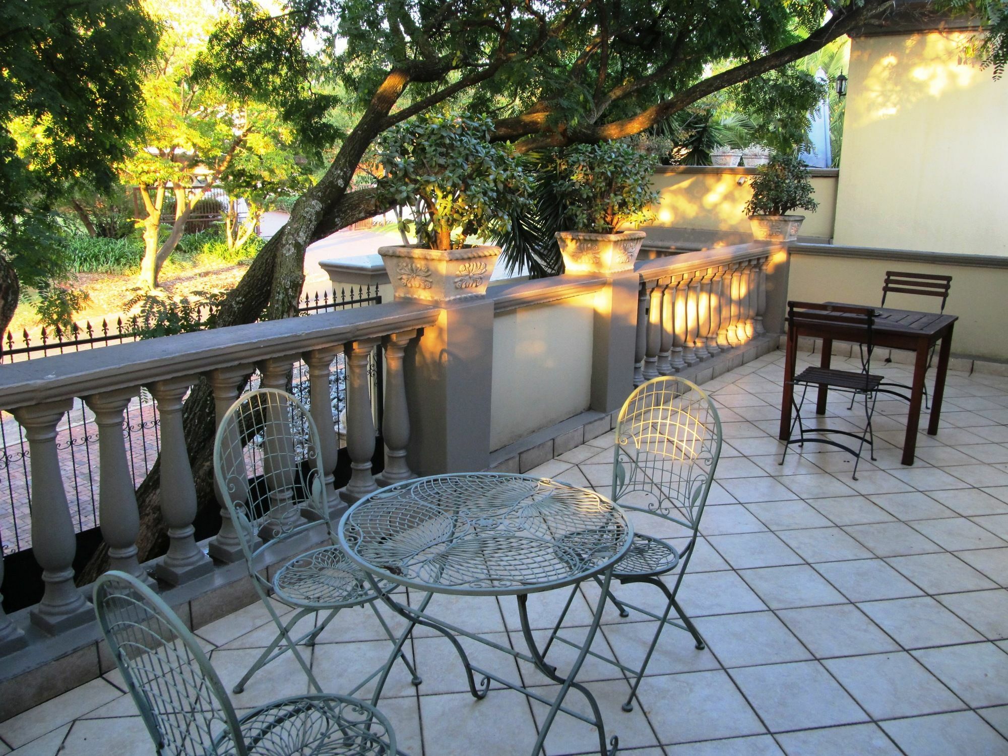 יוהנסבורג Villa Lugano Guesthouse מראה חיצוני תמונה