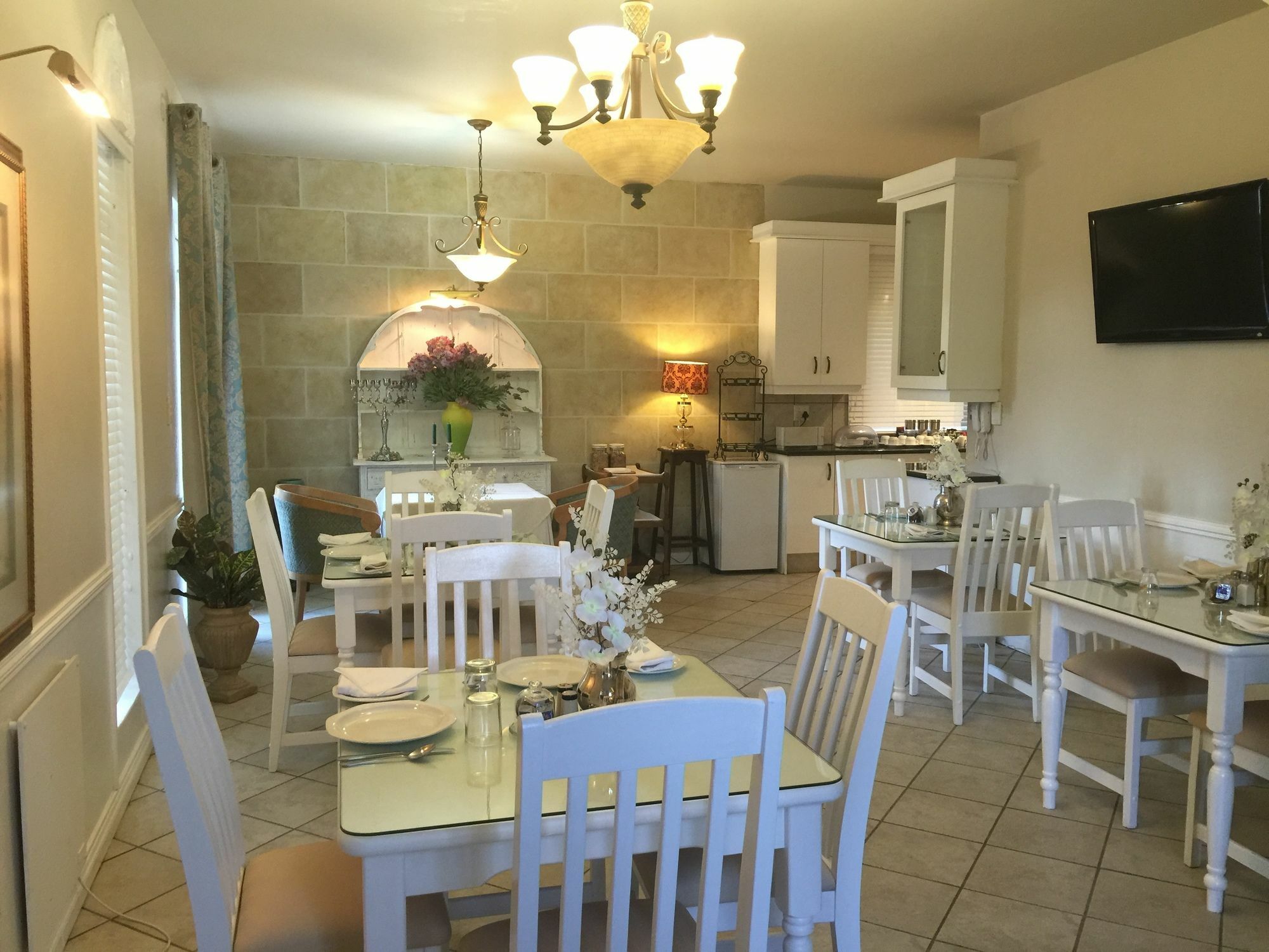 יוהנסבורג Villa Lugano Guesthouse מראה חיצוני תמונה